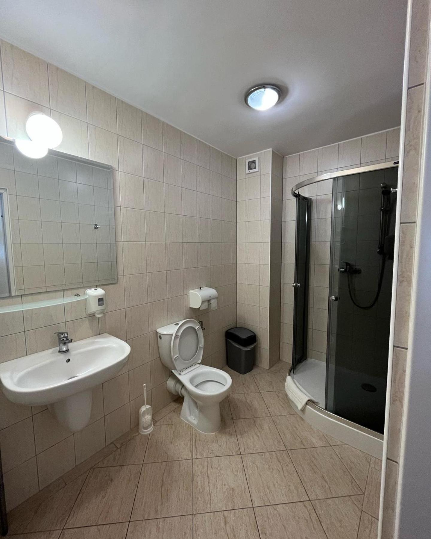 Eva Hotel Mrągowo Buitenkant foto
