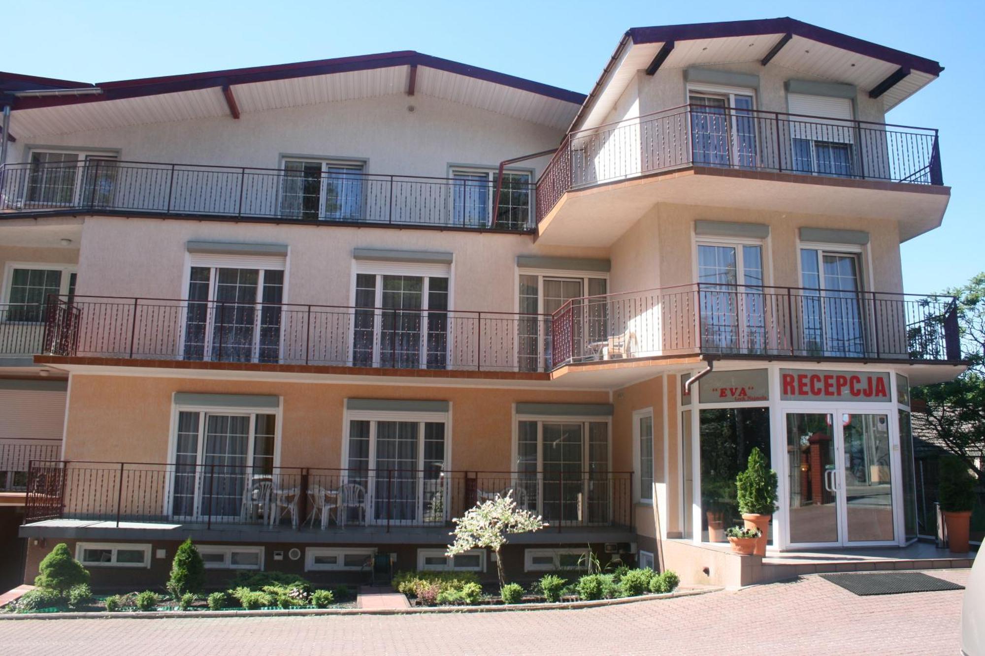 Eva Hotel Mrągowo Buitenkant foto