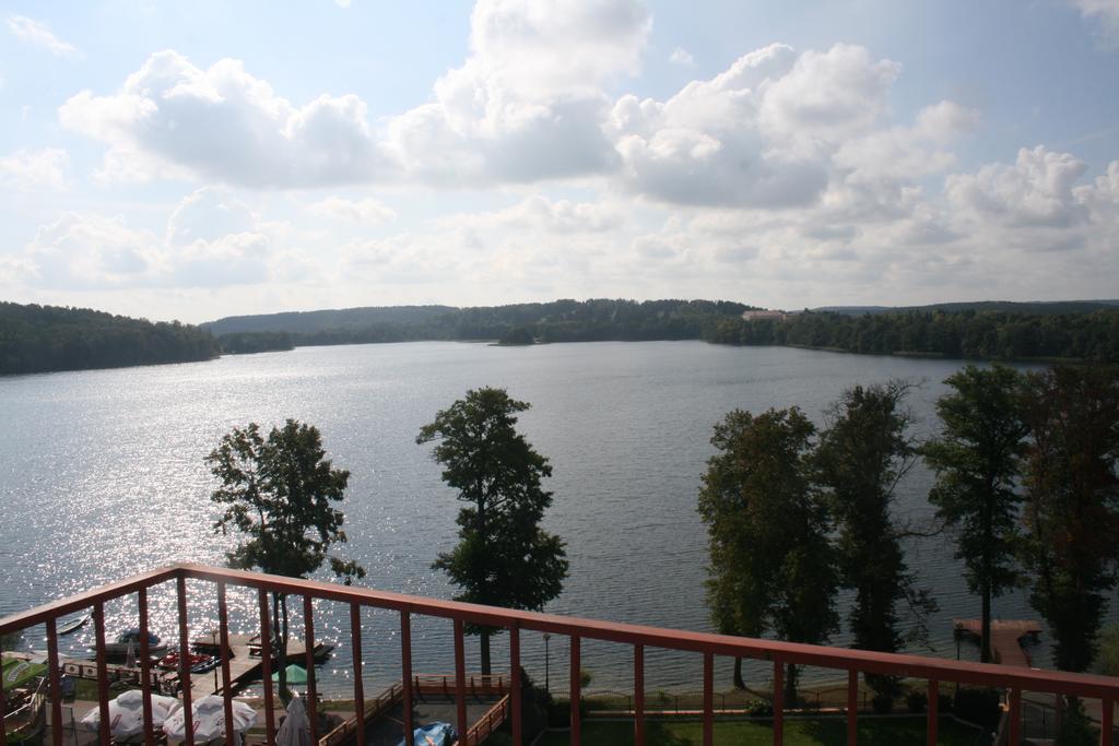 Eva Hotel Mrągowo Buitenkant foto