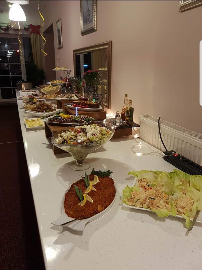 Eva Hotel Mrągowo Buitenkant foto