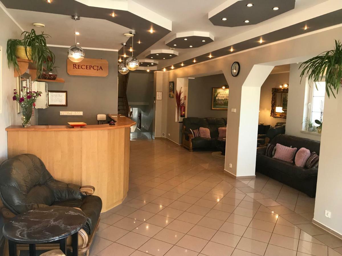 Eva Hotel Mrągowo Buitenkant foto